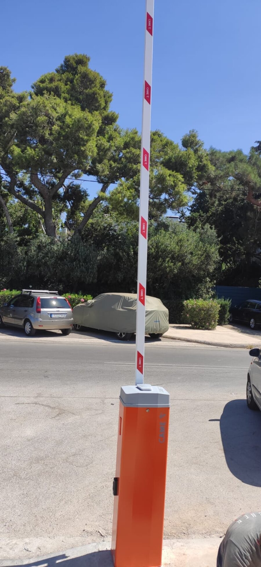 Εγκατάσταση αυτόματης πόρτας — Control Hellas Γέρακας
